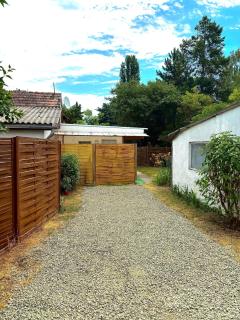 Juicy Apartments with Jacuzzi & Private Garden - Szentendre - 9