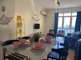 EE's Summer House - Homestay 3 min walk to beach - 1