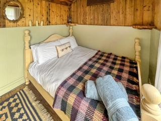 Railway Carriage - Uk49911 - Shadoxhurst - 9