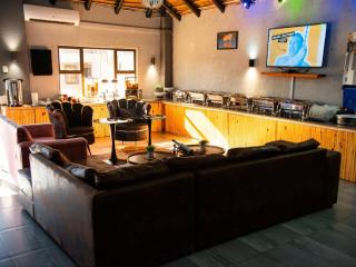 Rib's Boutique Hotel - Thulamahashi - 6