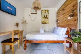 Central Cozy Bungalow 1 with AC and WIFI 5 min to Beach - General Luna - 9