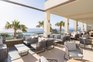 Grand Blue Beach Hotel - 1