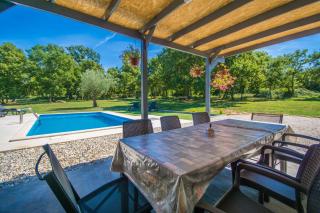 Villa Valpiana, a modern, luxurious, warm and romantic villa - Cukrići - 5