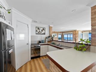 Pet-friendly Beachfront Family Getaway With Views - Mandurah - 5