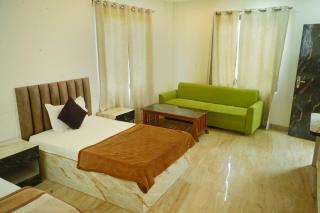 Hotel Satyam And Restaurant - Jaunpur - 8