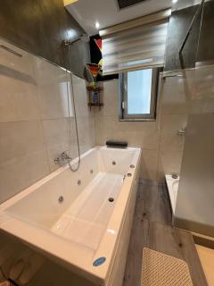 Jacuzzi Escape - 3