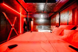 Luxury jacuzzi love room - Bucharest - 8