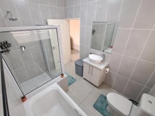 Sand Rose Self-catering unit 2 - Mondesa - 4