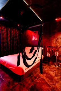 Luxury jacuzzi love room - Bucharest - 2