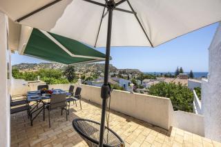 CoolHousesAlgarve Luz, 3 bed linked house, pool, superb panoramic sea view, Casa das Buganvílias - Luz - 4