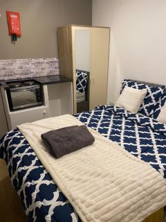 Comfy loft room Wembley stadium 6 minutes away - Londra - 5