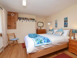 2 Bed in Charmouth DC189 - 1