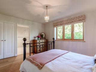 1 Bed in Hurst Green 78940 - Hawkhurst - 2
