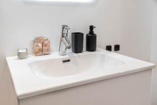 Modern Flat with Garden in Quiet Area, Walking Distance to City Center - Padova - 4