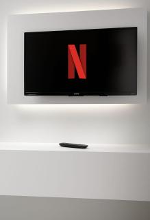 Spacious & Modern 4-bed home - TV in every bedroom - Swansea - 1