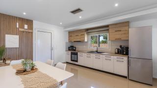 Seafront Villa Melachrinou - 5