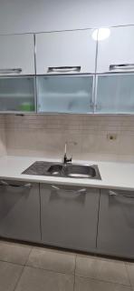 Seaside Port Apartments - Bar - 8