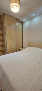 Seaside Port Apartments - Bar - 5
