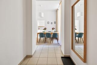 3 bedrooms I 110 square meter I walk to all sights - 6