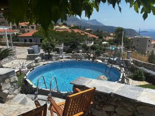Pool, king bed, sea views, romantic shower for two - Mesochórion - 4