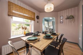 Homebird Property - Manderston House - Leeds - 1