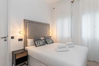 Queens House Chueca - 9