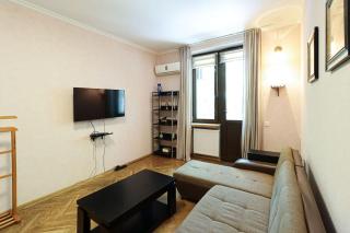 Cozy Apt near Vake Park - By Wehost - 8