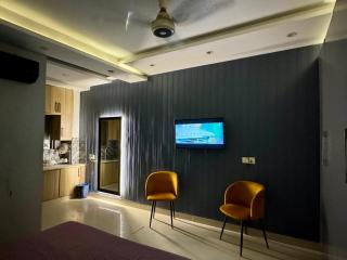 Urban Studio Apartment - Lahore - 4