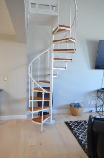 Modern loft in midtown Omaha sleeps up to 6 - Omaha - 0