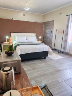 African Hoopoe Inn - Polokwane - 0