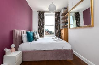 Gorgeous 2 Bed Apartment in North London - 4