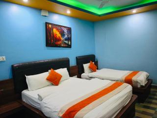 Hotel Holiday Home - 4