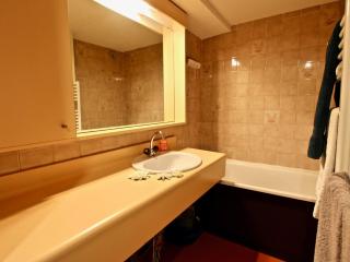 Studio cabine avec balcon et cuisine équipée à Chamrousse - FR-1-340-153 - Chamrousse - 4