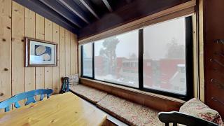 Beautifully Remodeled 4 Bedroom Condo - 5