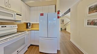 Beautiful 4 Bed Condo with Top Of The Hill Views! - Mammoth Lakes - 1