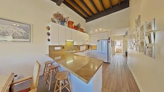 Beautiful 4 Bed Condo with Top Of The Hill Views! - Mammoth Lakes - 4