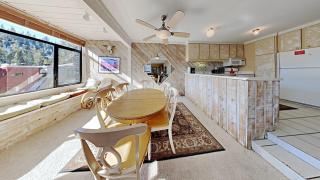 Upgraded 2 Bedroom Condo with Pool - Mammoth Lakes - 6