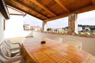 Four-Bedroom Apartment in Stinjan I - Štinjan - 5