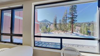 Beautiful 2 BR Condo with Mountain View! - Mammoth Lakes - 0