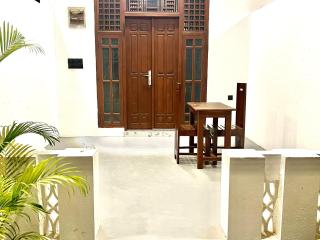 Hill Base Villa - Arugam Bay - 9