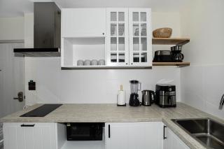 ME5 Halo 2-bedroom ВатСaп66935B2I976 вид на бассейн - 4