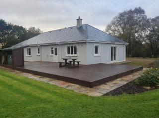 Charming 4-bedroom house with WiFi in beautiful Kenmare, Kerry - - 0