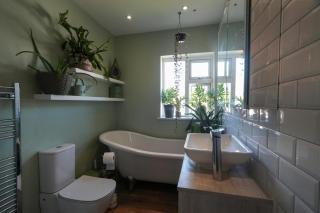 Stylish & Spacious Family Home On Edge of City - Cork - 8