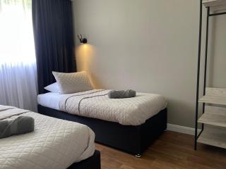 Luxury 2 Bedroom Norfolk Retreat-Private Hot Tub - Cawston - 5