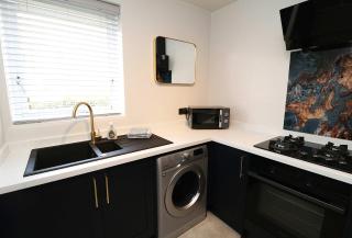 2 Bed home with Driveway Parking - Lancaster - 1