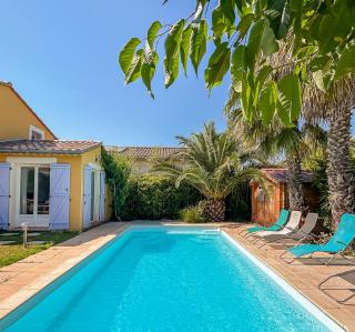 Maison spacieuse, piscine parking privé & jardin - Castries - 7