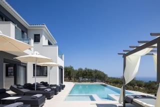 Serenia Exclusive Residence, hilltop villa with Infinity Pool, Sea View & Near the Beach - Dhrámia - 9