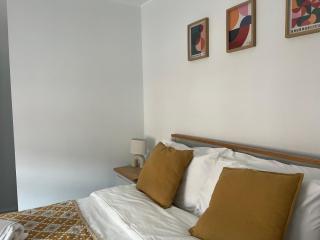 Apartment 4 Fitzroy Avenue - Belfast - 8