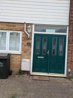 Spacious 5-Bed Home in Dartford - Dartford - 1