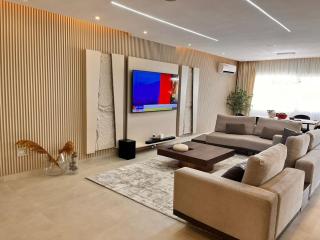 Luxurious 3 bedroom Apartment in Ikoyi - Lagos - 8